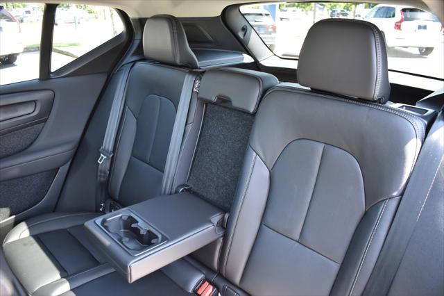 2025 Volvo XC40 Plus Dark Theme