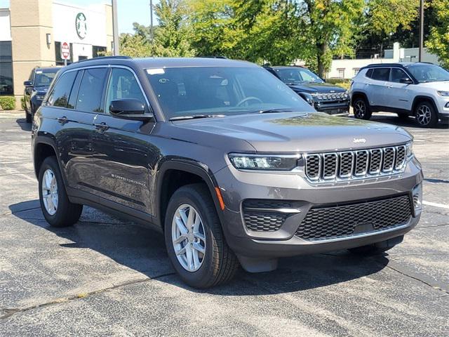 2024 Jeep Grand Cherokee GRAND CHEROKEE LAREDO X 4X4