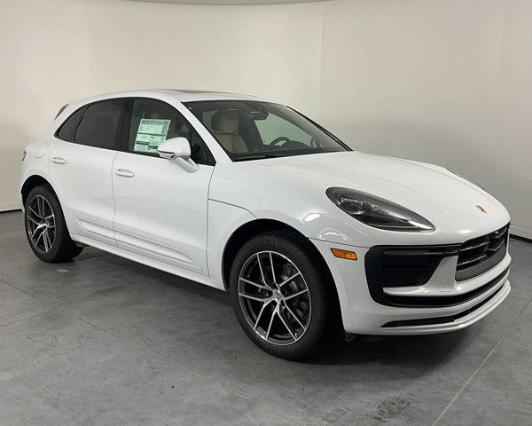 2024 Porsche Macan AWD