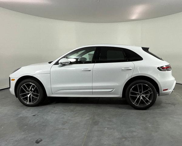 2024 Porsche Macan AWD
