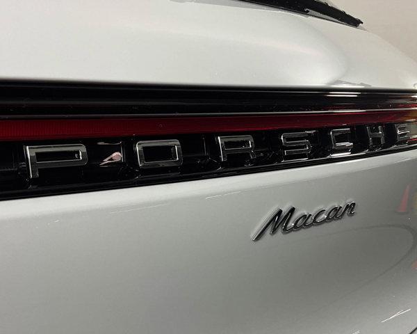 2024 Porsche Macan AWD
