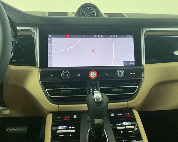 2024 Porsche Macan AWD