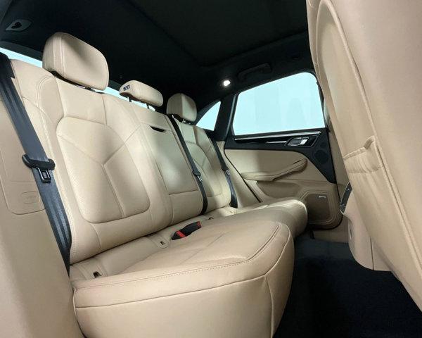 2024 Porsche Macan AWD