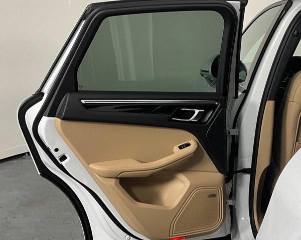 2024 Porsche Macan AWD