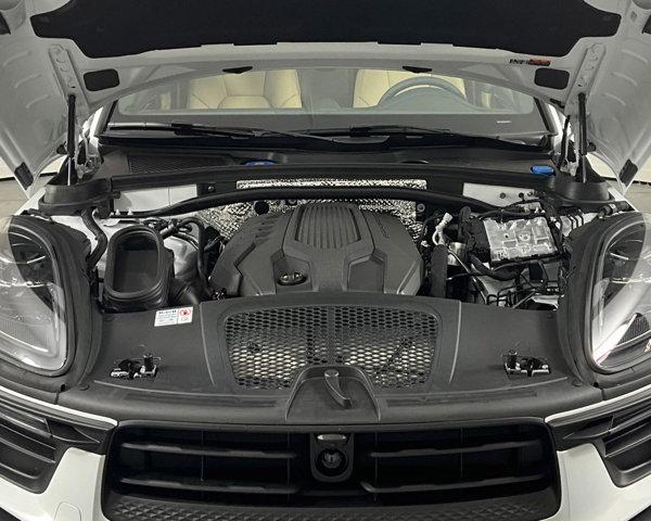 2024 Porsche Macan AWD