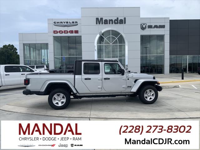 2022 Jeep Gladiator Sport S 4x4