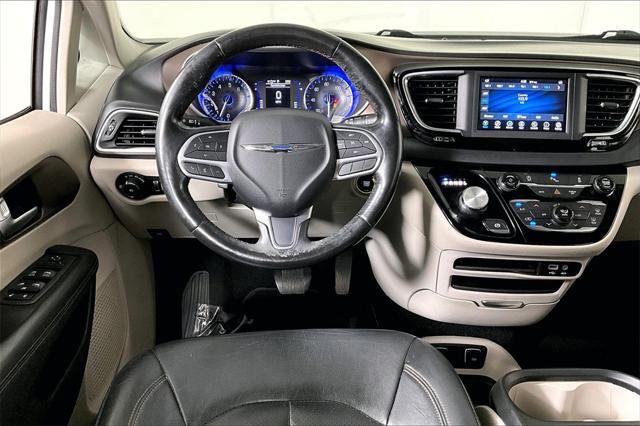 Used 2019 Chrysler Pacifica For Sale in Olive Branch, MS