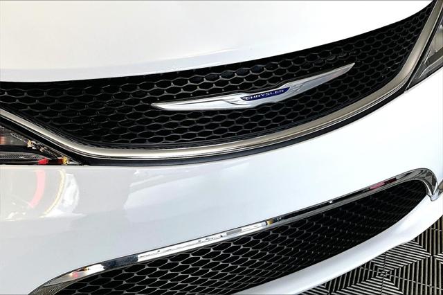 Used 2019 Chrysler Pacifica For Sale in Olive Branch, MS