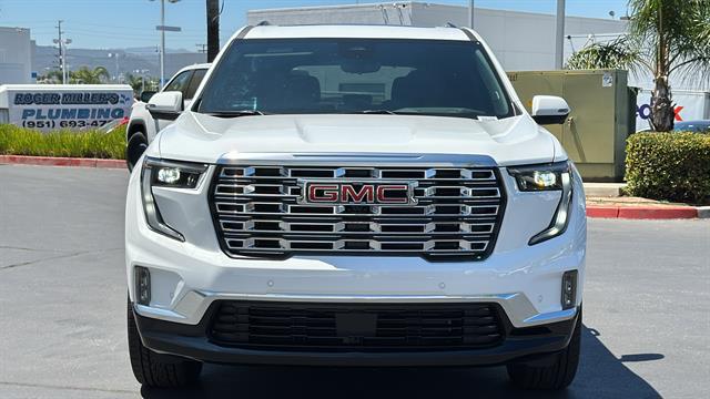 2024 GMC Acadia AWD Denali 5