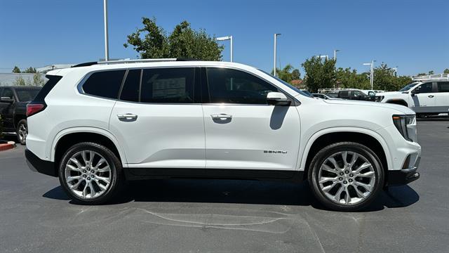 2024 GMC Acadia AWD Denali 7