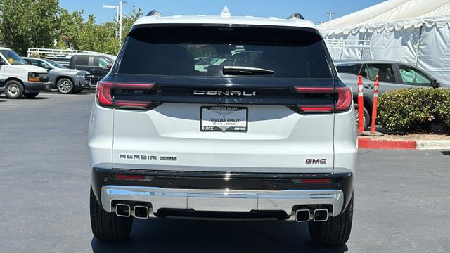 2024 GMC Acadia AWD Denali 9