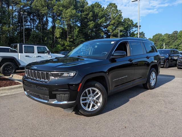 2023 Jeep Grand Cherokee L Laredo 4x2