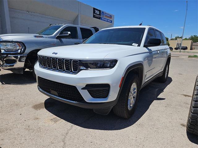 2023 Jeep Grand Cherokee Laredo 4x4