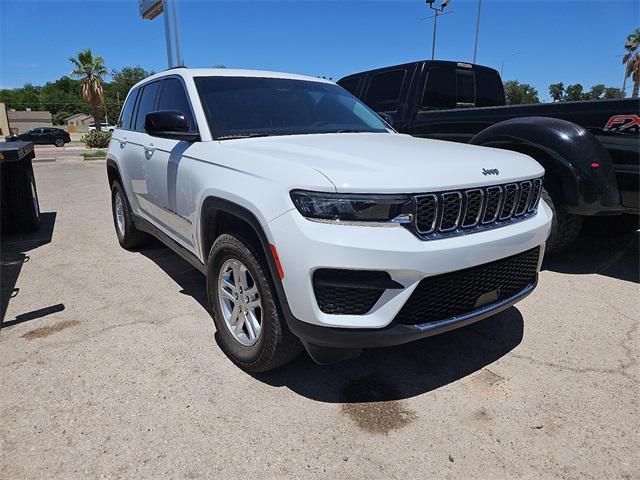 2023 Jeep Grand Cherokee Laredo 4x4