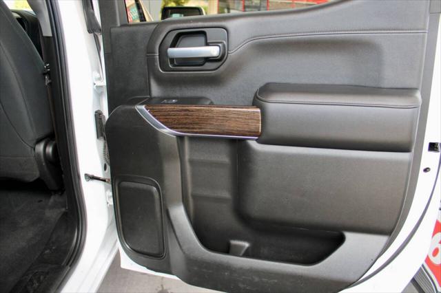 2020 GMC Sierra 1500 SLE Crew Cab Short Box 4WD