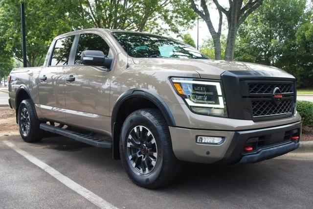 2021 Nissan TITAN Crew Cab PRO-4X 4x4