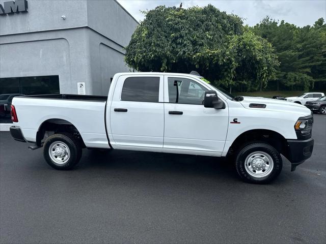 2023 RAM 2500 Tradesman Crew Cab 4x4 64 Box