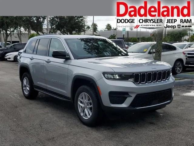 2024 Jeep Grand Cherokee GRAND CHEROKEE LAREDO X 4X2