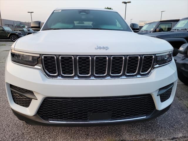 2024 Jeep Grand Cherokee GRAND CHEROKEE LAREDO X 4X4