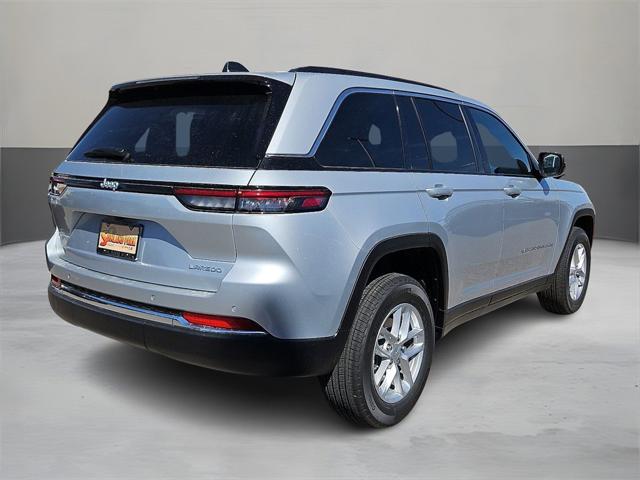 2024 Jeep Grand Cherokee GRAND CHEROKEE LAREDO X 4X2