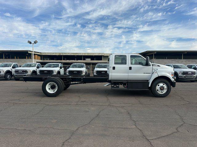 2025 Ford F-750 F750 CREW CAB DOCK H