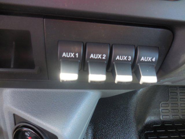 2025 Ford F-750 F750 CREW CAB DOCK H