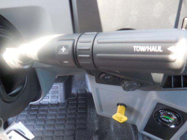 2025 Ford F-750 F750 CREW CAB DOCK H