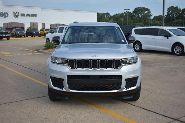 2023 Jeep Grand Cherokee L Laredo 4x4