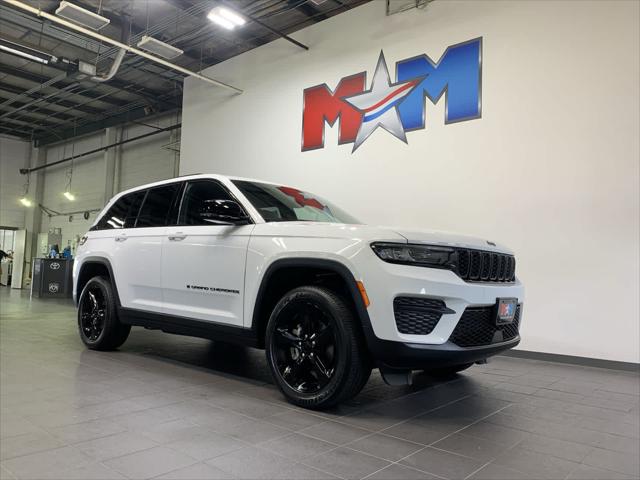 2023 Jeep Grand Cherokee Altitude 4x4