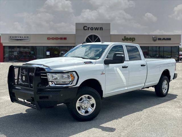 2023 RAM 2500 Tradesman Crew Cab 4x4 8 Box