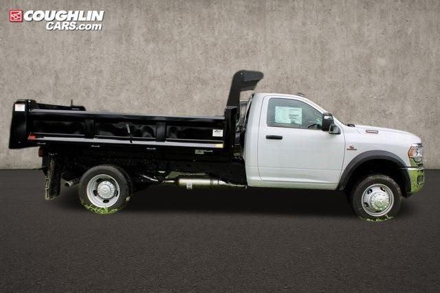 2024 RAM Ram 5500 Chassis Cab RAM 5500 TRADESMAN CHASSIS REGULAR CAB 4X4 84 CA