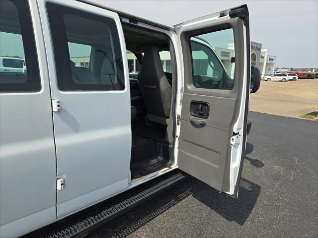 2017 Chevrolet Express Work Van