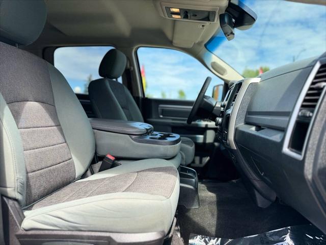2016 Ram 1500 SLT