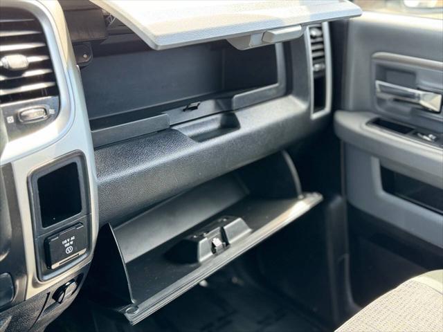 2016 Ram 1500 SLT