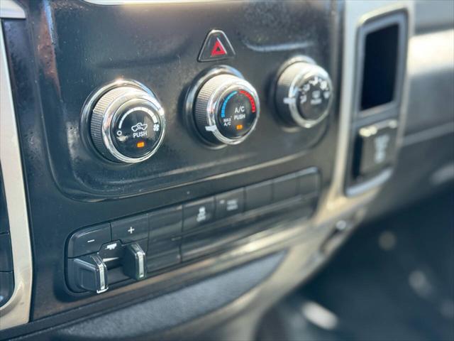 2016 Ram 1500 SLT