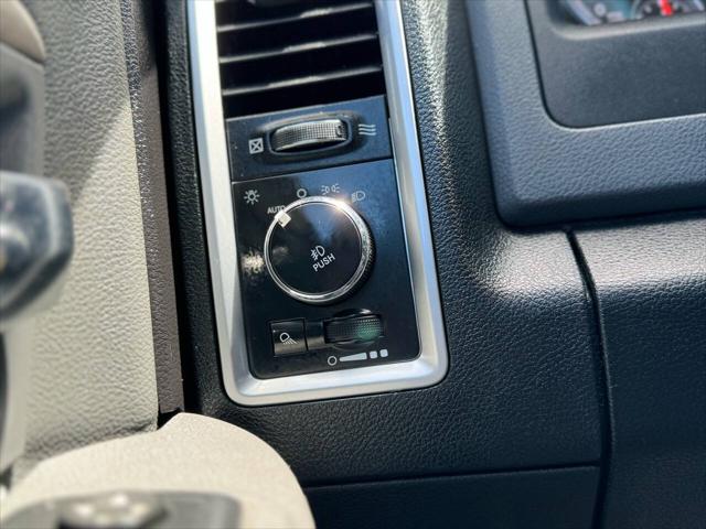 2016 Ram 1500 SLT