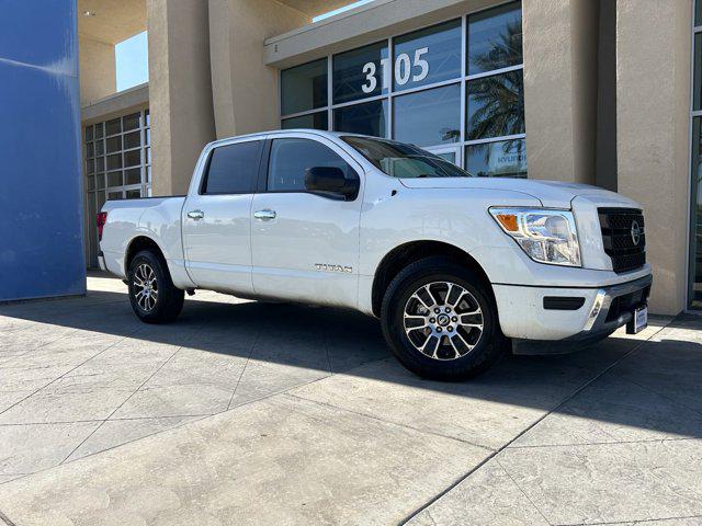 2021 Nissan TITAN