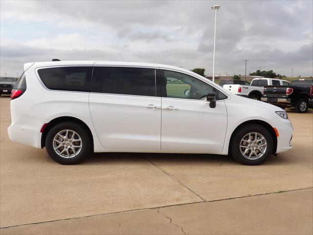 2024 Chrysler Pacifica PACIFICA TOURING L