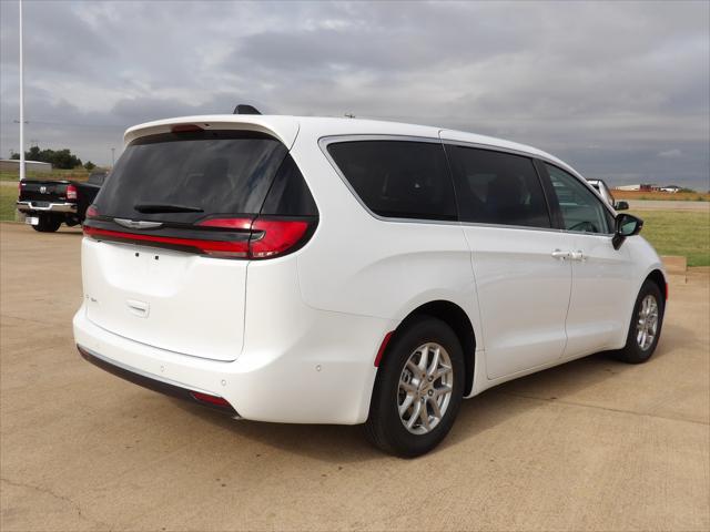 2024 Chrysler Pacifica PACIFICA TOURING L