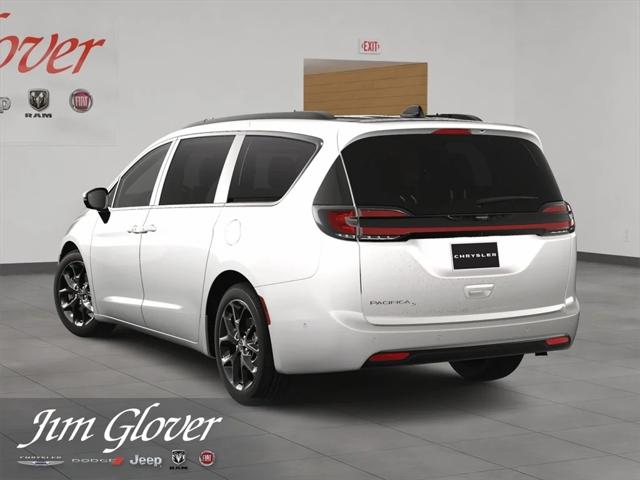 2024 Chrysler Pacifica PACIFICA TOURING L