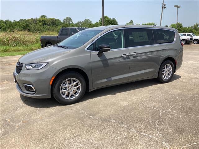 2024 Chrysler Pacifica PACIFICA TOURING L