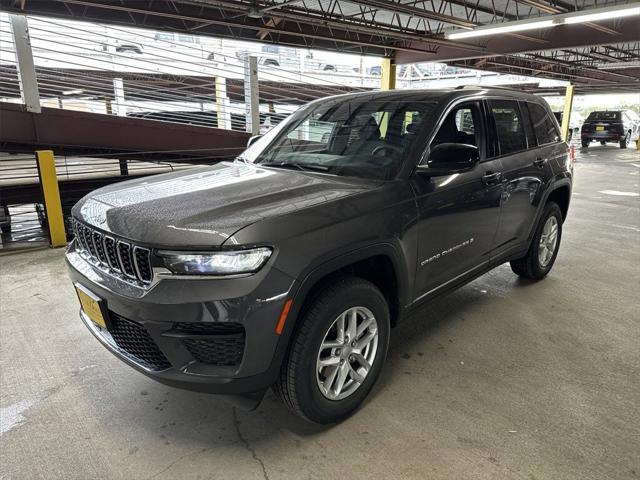 2024 Jeep Grand Cherokee GRAND CHEROKEE LAREDO X 4X2