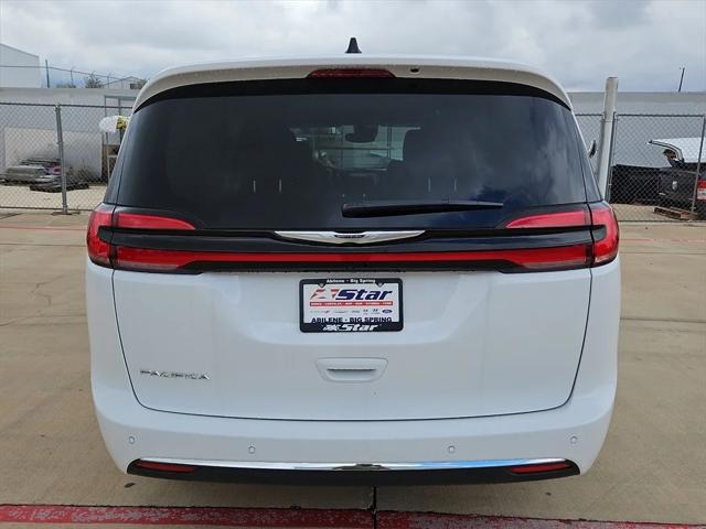 2024 Chrysler Pacifica PACIFICA TOURING L