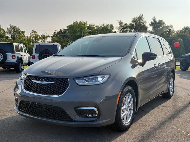 2024 Chrysler Pacifica PACIFICA TOURING L