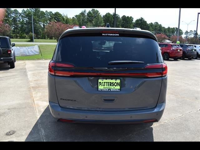 2024 Chrysler Pacifica PACIFICA TOURING L