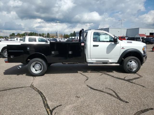 2024 RAM Ram 5500 Chassis Cab RAM 5500 TRADESMAN CHASSIS REGULAR CAB 4X4 84 CA