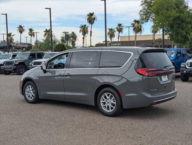 2024 Chrysler Pacifica PACIFICA TOURING L