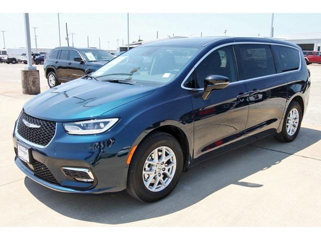 2024 Chrysler Pacifica PACIFICA TOURING L