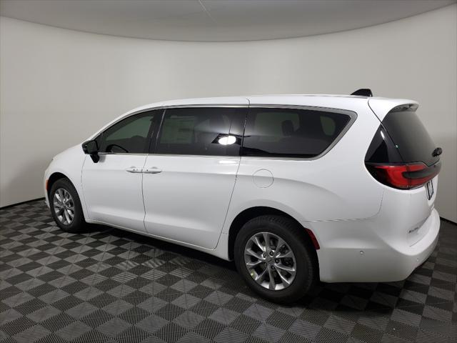 2024 Chrysler Pacifica PACIFICA TOURING L AWD