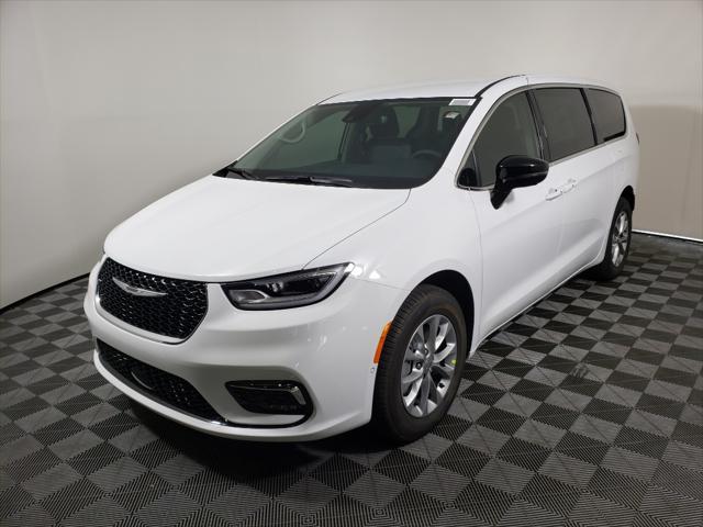 2024 Chrysler Pacifica PACIFICA TOURING L AWD